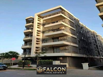 In the Fifth Settlement, an apartment for sale in front of Cairo Airport and on the Suez Road and near Heliopolis and Nasr City