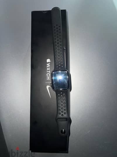 apple watch series 5 nike 44m