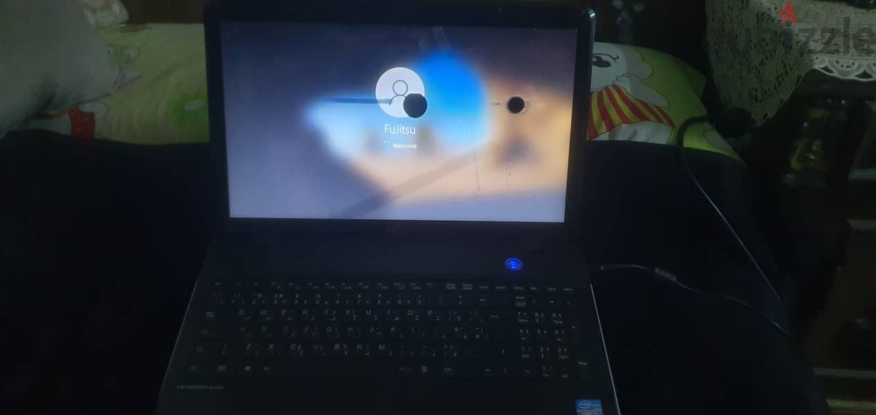 Laptop Fujitsu i5 2th 4gb 6