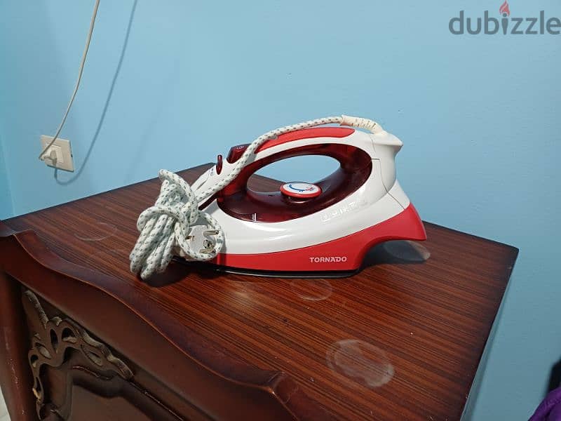 مكواة ملابس TORNADO STEAM IRON 2