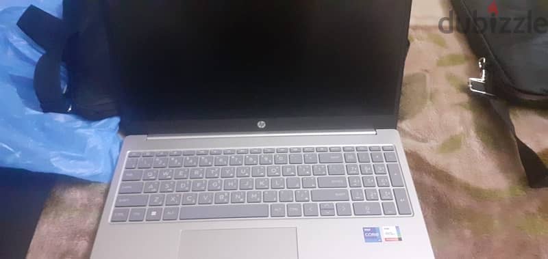 HP laptop 15-fd0018nx i7 13th gen 4