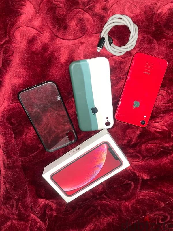 iphone xr 64gb with box 0