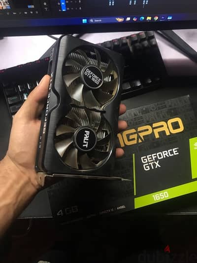 كارت شاشة Gtx 1650 4gb ddr6استعمال خفيف بحالة جيدة