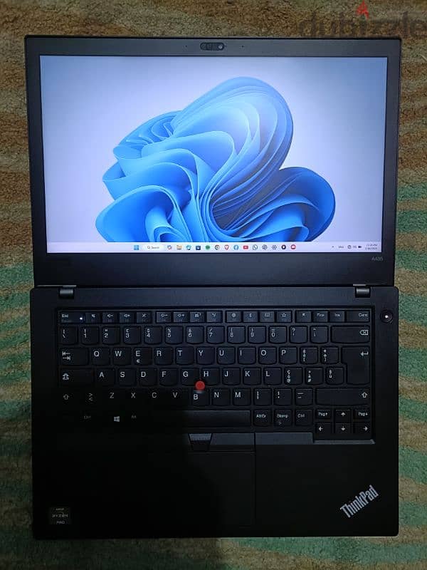 Lenovo Thinkpad A485 8