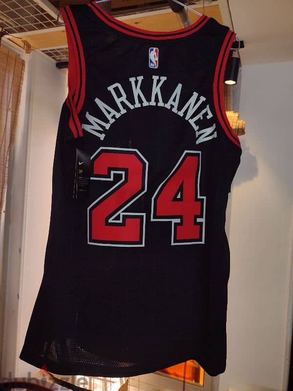 Nike NBA Markkanen 24 1