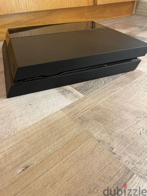 playstation 4 500gb بلايستيشن ٤ ٥٠٠ جيجا 2