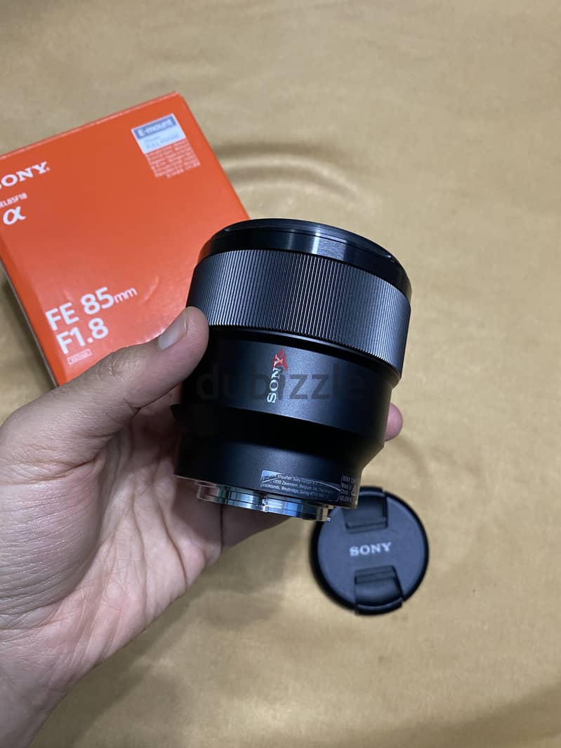 Sony lens 85 1.8     عدسة سوني ٨٥ فتحة عدسة ١. ٨ 1