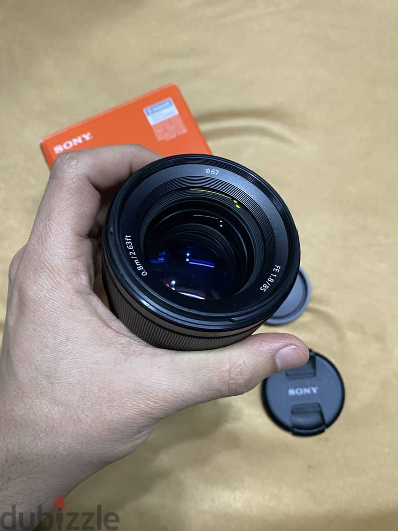 Sony lens 85 1.8     عدسة سوني ٨٥ فتحة عدسة ١. ٨ 3