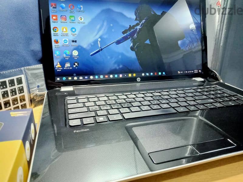 Hp pavilion الجهاز كالجديد رام ١٦ من بلجيكا ١٧ انش 4