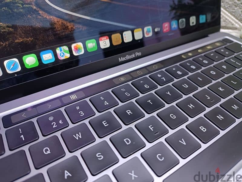 MacBook pro 2019 13 inch 1