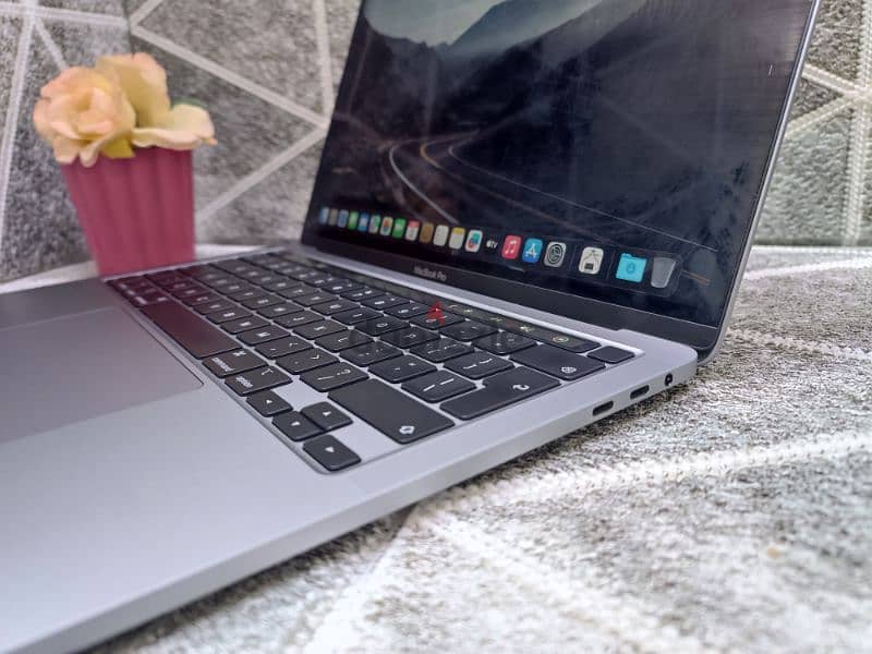 MacBook pro 2019 13 inch 2