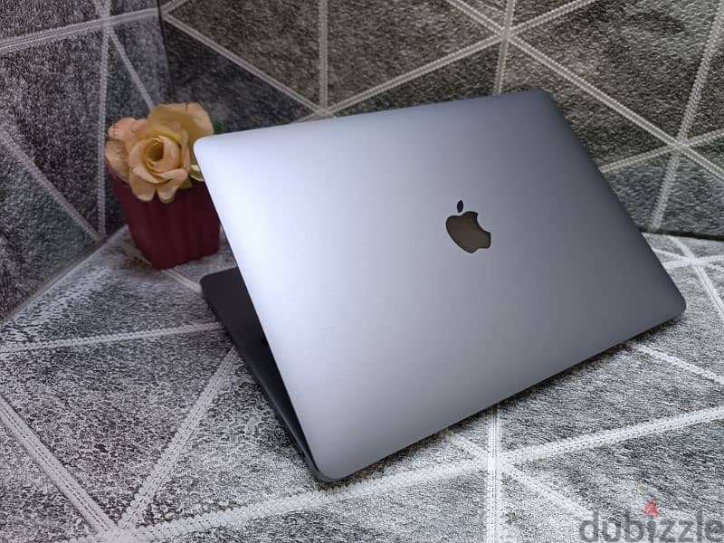 MacBook pro 2019 13 inch 4