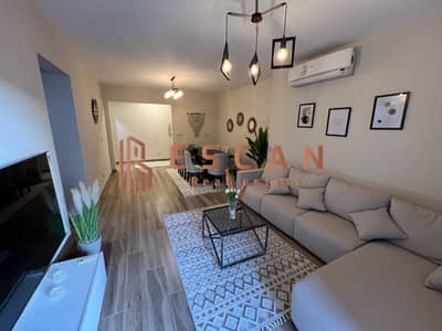 Furnished apartment for rent in Eastown Compound, special finishing, 156 m