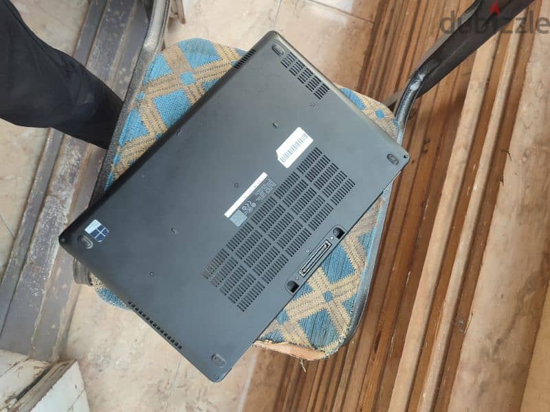 dell latitude e5570 3