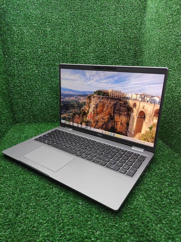 dell Precision 3570 لاب توب ديل 0