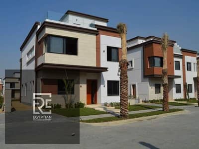 Townhouse for sale in the Fifth Settlement, a distinguished location in the Golden Square, directly on Nasr Road