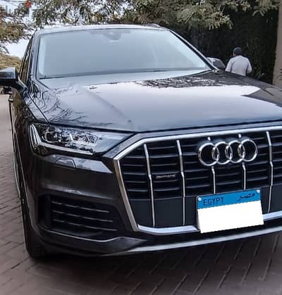 Audi Q7 - Almost new , Model 2022