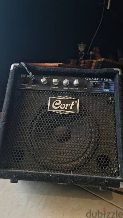 Cort Amplifier GE15B great condition