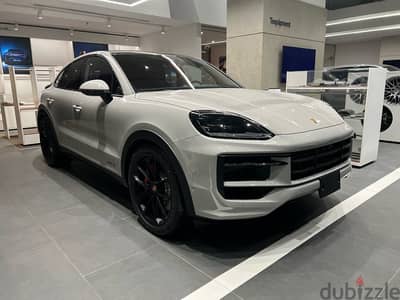 One of One 2025 Porshce Cayenne GTS Coupé agency light weight package