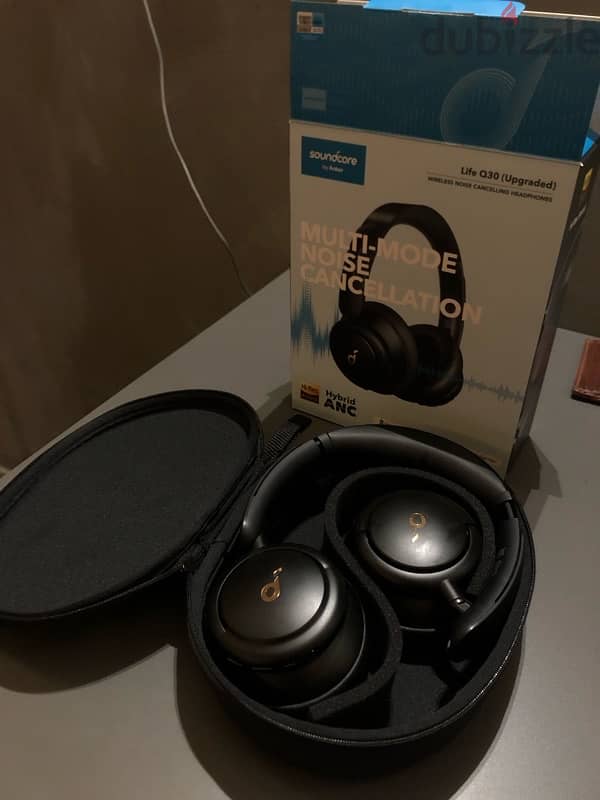 soundcore q30 2