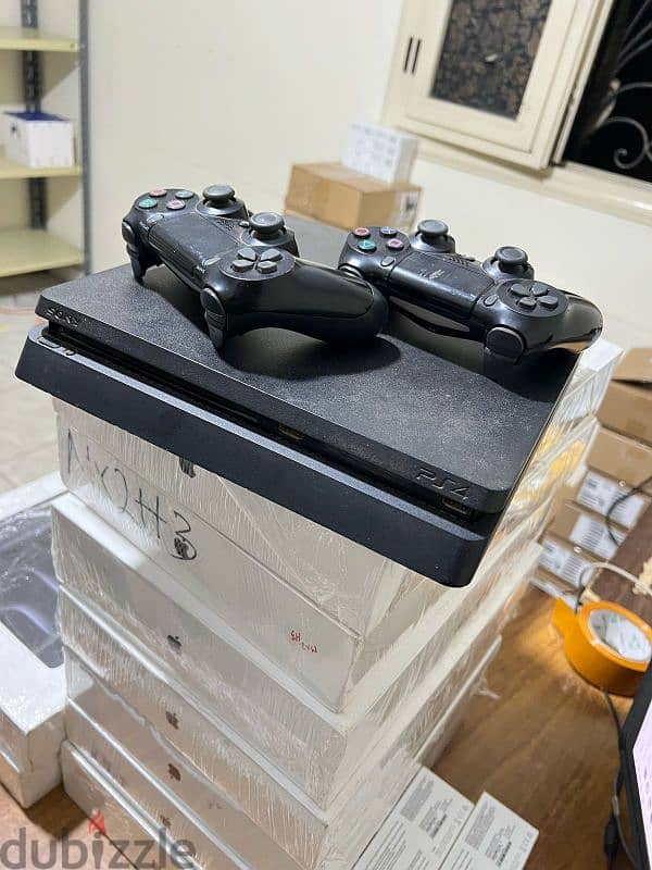 Playstation 4 slim 500GB 1