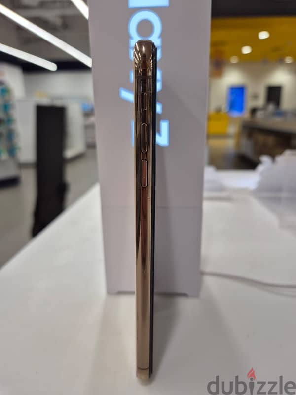 iphone Xs max 256Gb Gold ايفون حاله ممتازه 1