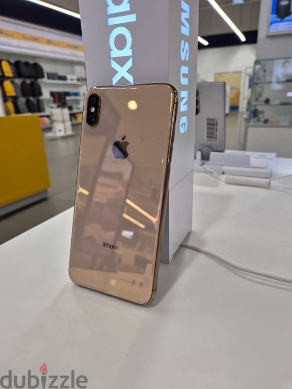 iphone Xs max 256Gb Gold ايفون حاله ممتازه 5