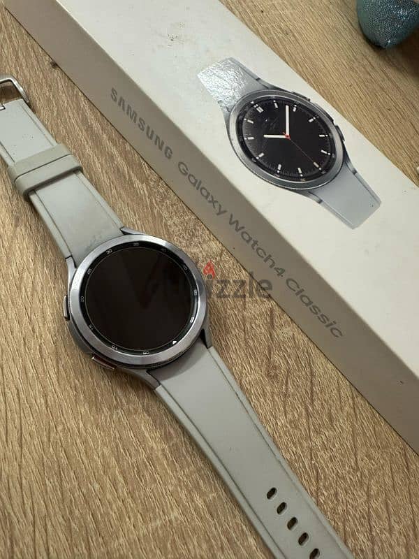 للبيع: ساعة Galaxy Watch 4 Classic بحالة ممتازة 2