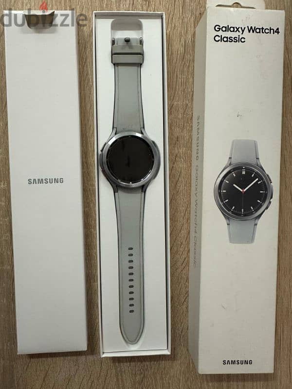 للبيع: ساعة Galaxy Watch 4 Classic بحالة ممتازة 4