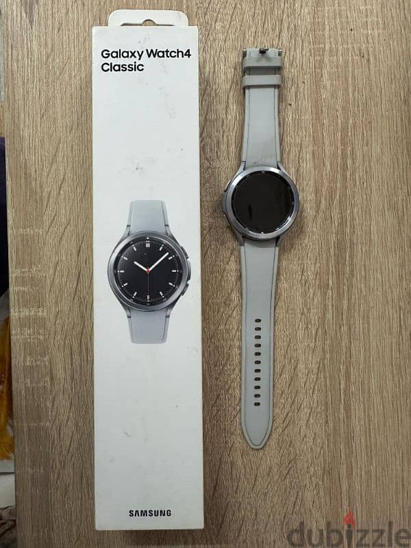 للبيع: ساعة Galaxy Watch 4 Classic بحالة ممتازة 6