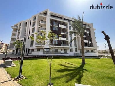 View and receive your apartment with a cash discount, an immediate bargain, fully finished, super deluxe finishing, directly on the walkway in Al Maqs