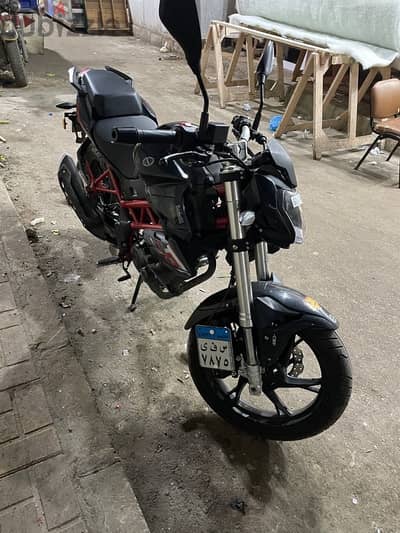 benelli tnt 150 cc بينيلى