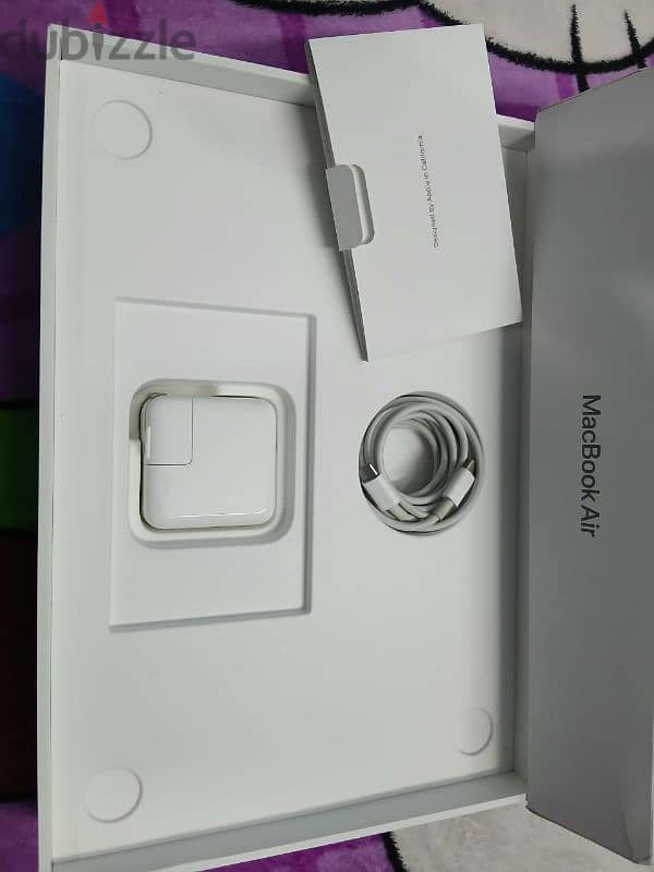 MacBook Air M1 Open Box With All Accarouss 7