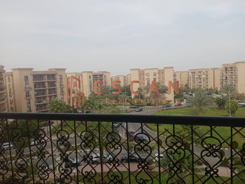 Apartment for rent in Al Rehab, near services, with a view of the square 0