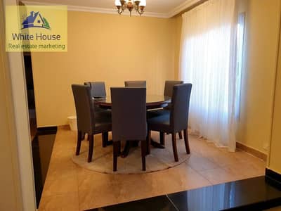 Apartment for sale at a commercial price in Rehab City, ground floor, next to services