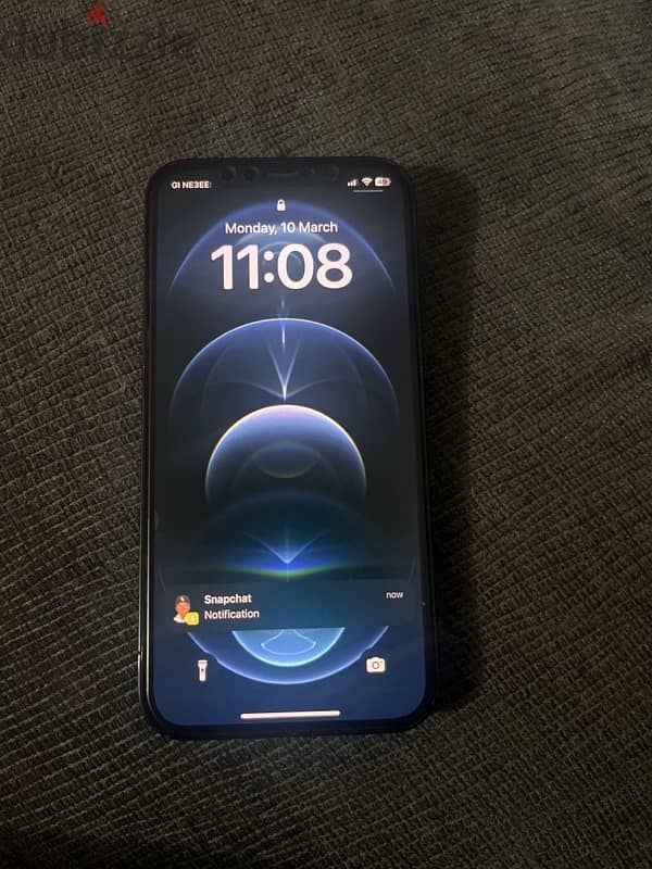 ايفون 12 pro مساحه 256 بطريه 85 0
