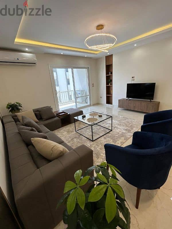 شقة للإيجار مفروش في كمبوند هايد بارك - Apartment Fully furnished 0