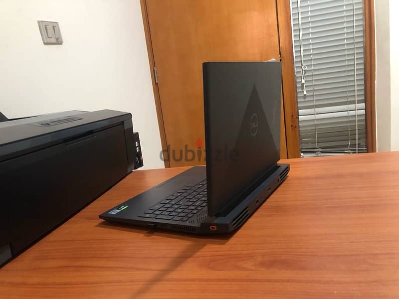 Dell G15 Gaming , Core i5  - g10 , GTX - 4GB - GDDR6 , 8 RAM 1