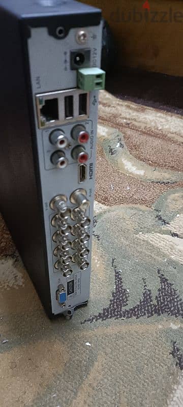 DVR 8 outlet 3