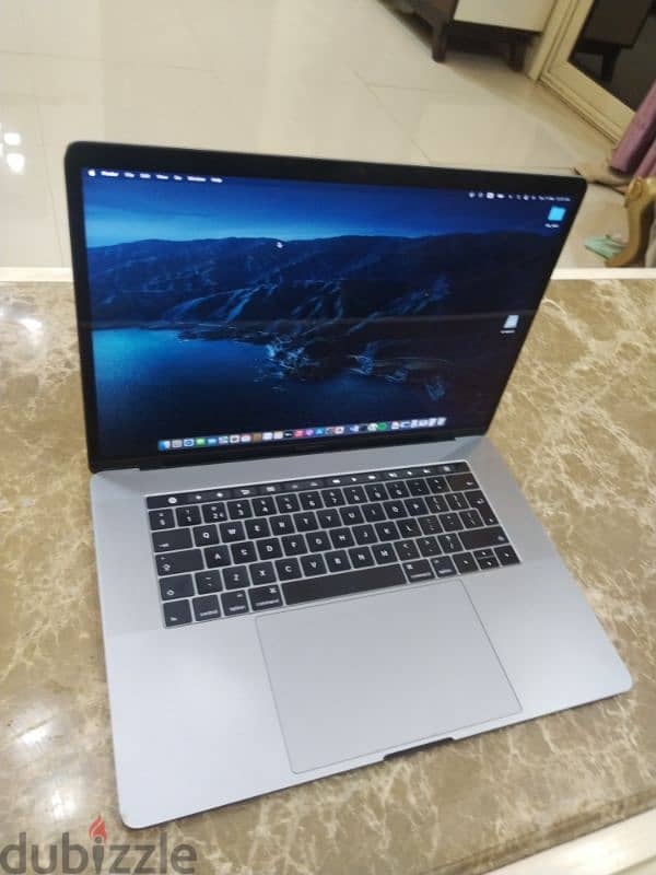 MacBook Pro ( 15 inch - 2017 ) حاله نضيفه جدا 1