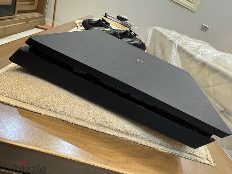 ps 4 slim  سوفت 9 بالألعاب 0