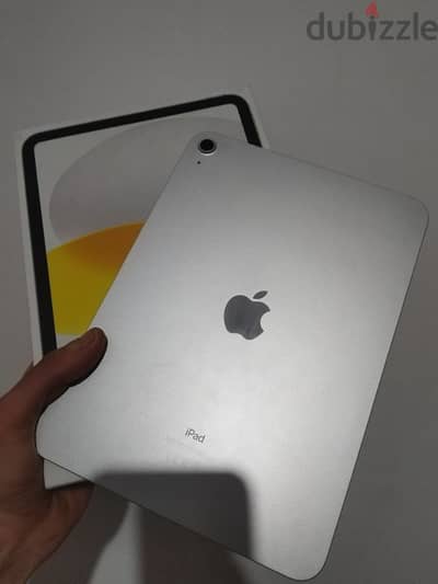 ipad 10th generation مشحون 7 مرات