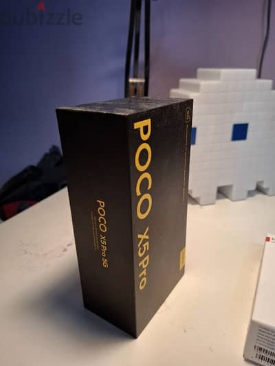 xiaomi poco x5 pro 5G 256 condition as new with huawei band 8 as new