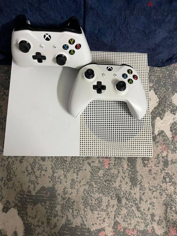 Xbox one s 1t 1