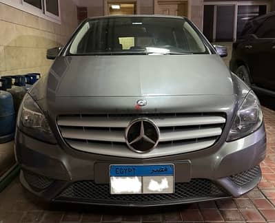 Mercedes-Benz B180 2015