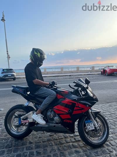 هوندا 600RR للبيع