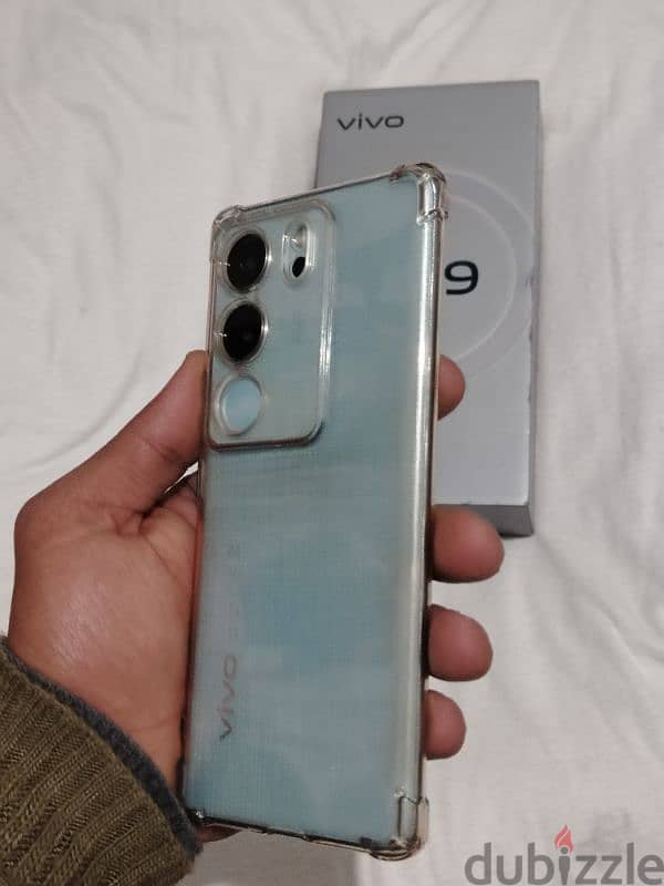 vivo v29 5G مساحه 256رمات12+8 الفون زيرو زيرو  استعمال خفيفه 1