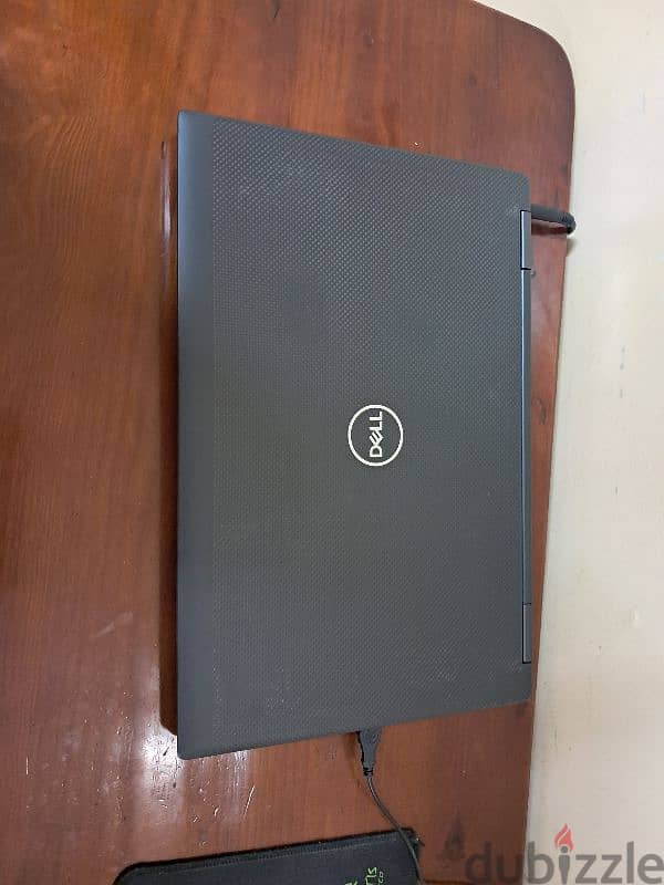 Dell Precision 7540 1