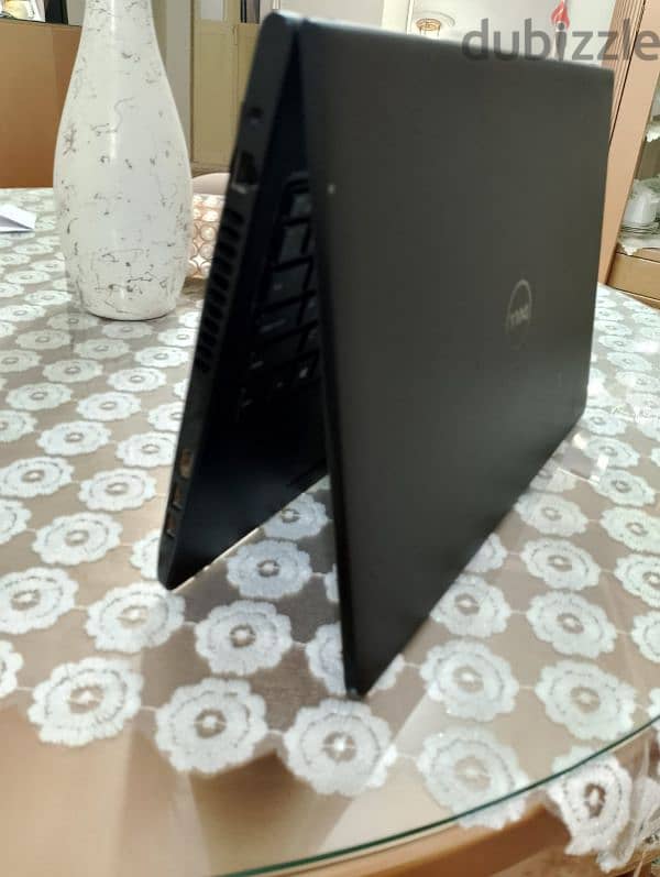 Dell Inspiron 15 3567  •  ( i5-7th/Ram8/1000 HDD/AMD R5 M 330 2 GB ) 6