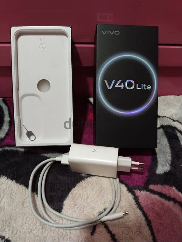 Vivo V40 lite 1